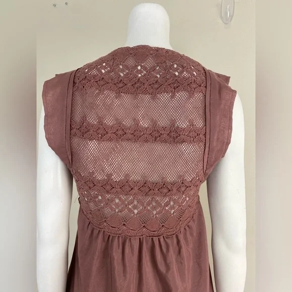 WILFRED lace trimmed silk top. Size XS - Picture 6 of 11